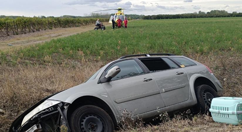 Mentőhelikopter is landolt a balesetnél, videón és képeken mutatjuk a helyszínt