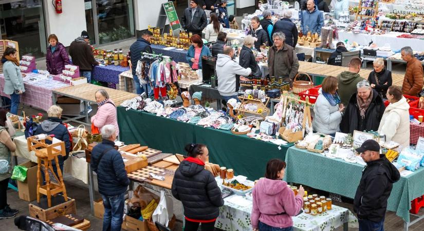 Dubai csoki, csilis szilvalekvár, a szekszárdi élménypiac most sem okozott csalódást (galéria)