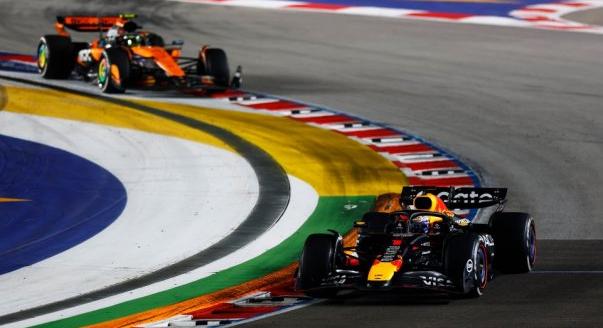 „Muszáj volt más keveréket választanom” – Verstappen