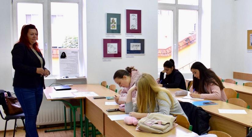 Elindultak az angol és német nyelvtanfolyamok a Rákóczi-egyetemen