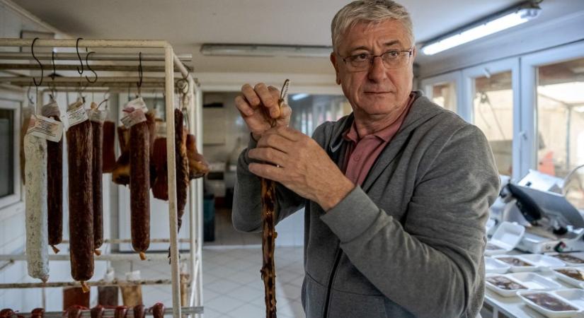 „Anyátlan-apátlan árvák lettünk Feri után” – így élik meg a DK-s szavazók Gyurcsány távozását