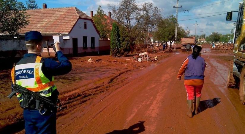Tizenöt éve történt a vörösiszap-katasztrófa, százak maradtak otthon nélkül