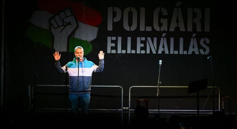 Juhász Péter: A rendszer többet bántalmazza a fiatalokat, a rájuk bízott gyerekeket, mint amit ad nekik