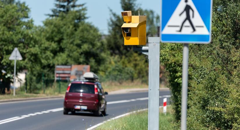 Traffipaxinvázióval üzennek hadat a gyorshajtóknak