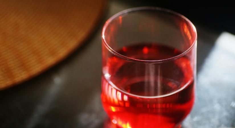 A többség koccintana az éjszakai szesztilalom elrendelésére Lengyelországban