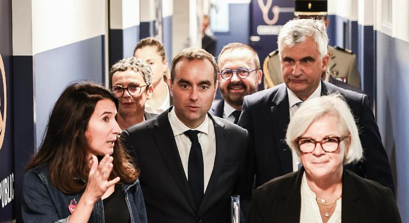 A visszatérők vonulása? – Megalakult az új francia kormány