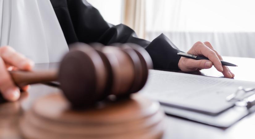 Nevelőnőre támadtak rá az egyik gyermekotthonban