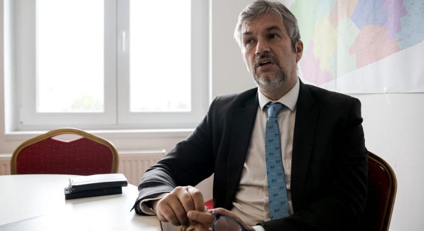 Hadházy: A méregdrágán felújított esztergomi vasútvonalon nem építették ki a legalapvetőbb biztonsági rendszert