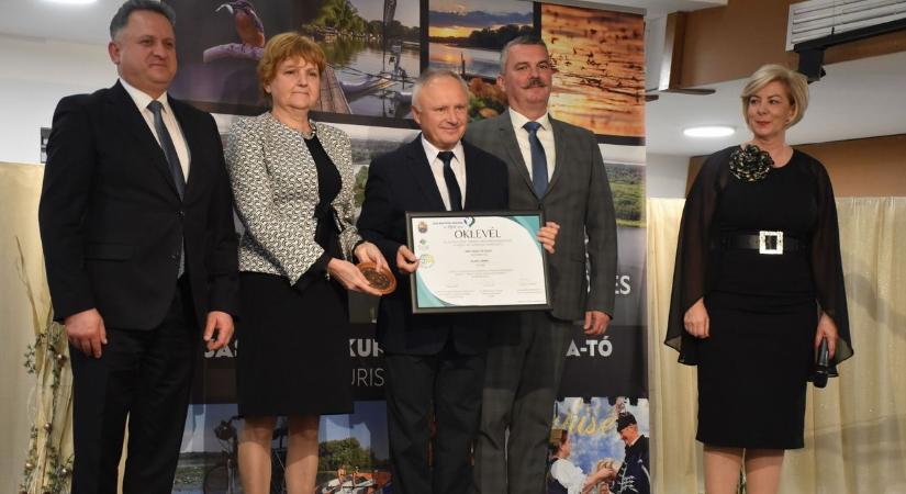 Megjelent a felhívás: várják a neveket a rangos jászkunsági turisztikai elismerésekre