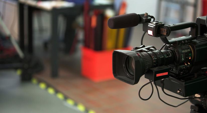 Példátlan, ami adásba került a köztévén, ilyen még sosem történt a csatornán