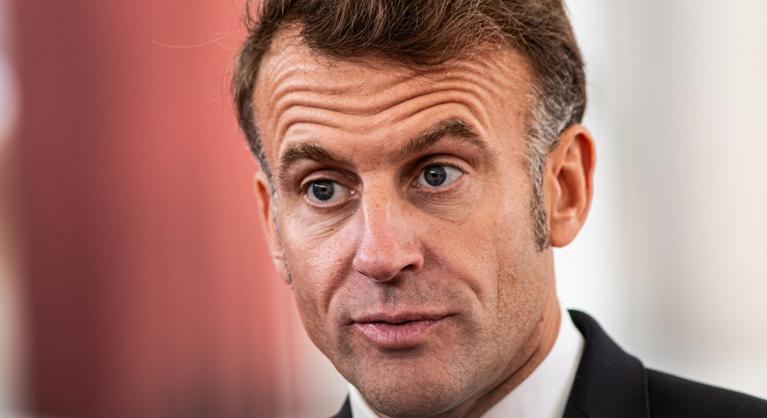 Megalakult az új francia kormány, Emmanuel Macron riválisai azonnal támadásba lendültek