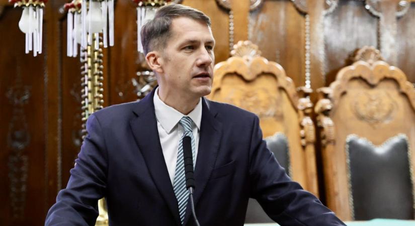Pásztor: Eljött a bocsánatkérés ideje!