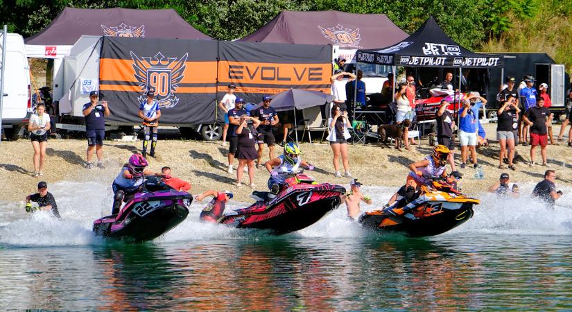 Jet-ski – Sikeres és izgalmas idényt zárt a sportág