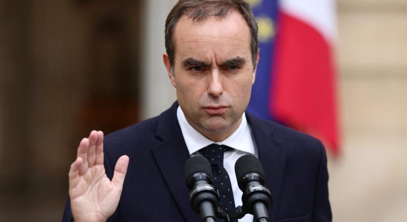 Lecornu kormányfő lemondott, Macron elfogadta – újabb kormányválság Franciaországban