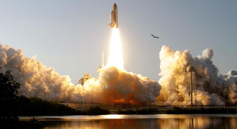 Szétszednék a NASA legendás űrsiklóját, súlyos károkat szenvedhet a Discovery