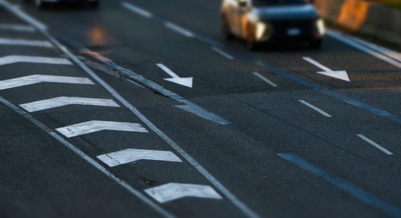 Autócsodákkal randalíroztak a sztrádán, a rendőrség jött rendet tenni