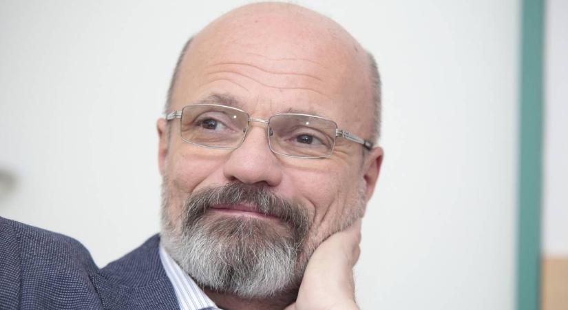 Visszavonul Zacher Gábor: képeken a 65 éves mentőorvos szép pillanatai