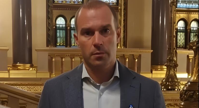 Hollik István: A KDNP javasolja egy mesterséges intelligencia kerekasztal létrehozását