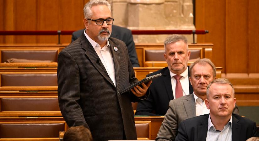 A DK „legfőbb tanúja” állítja, képes visszanöveszteni az emberi agyat