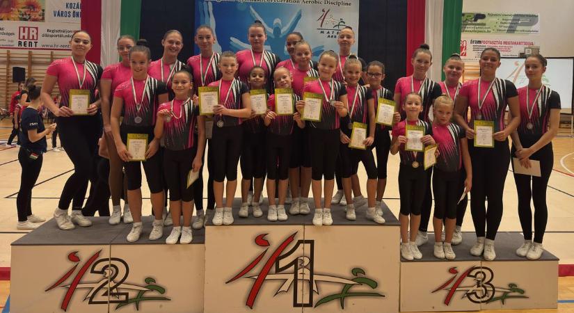 Flexi-Team SE: 13 érmet hozott az egrieknek a baranyai kupahétvége