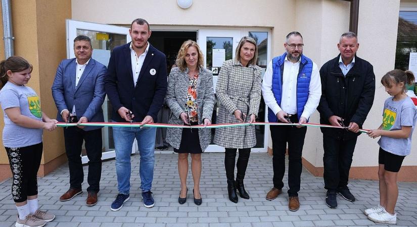 Megújult a borotai sportcsarnok, tizedére csökken a károsanyag-kibocsátás – fotók