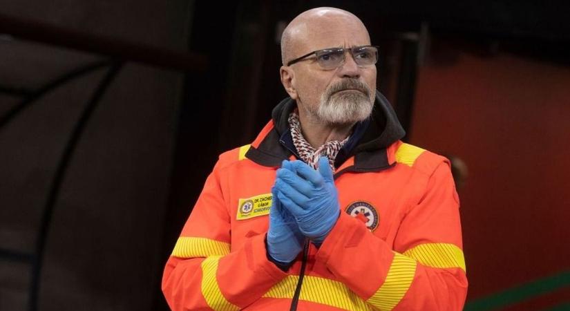 Zacher Gábor búcsút intett, hatalmas tapsot kapott
