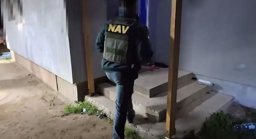 Bűnszervezet raktárát találták meg a hajdú-bihari településen! Ezt az elosztóközpontot a maffia is megirigyelné - videóval