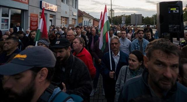 KITEKINTŐ: Temető-mutyi Szolnokon, Miskolc kiesett a kosárból, milliárdos vízdíj-tartozás Borsodban, netrevalók Veszprémben