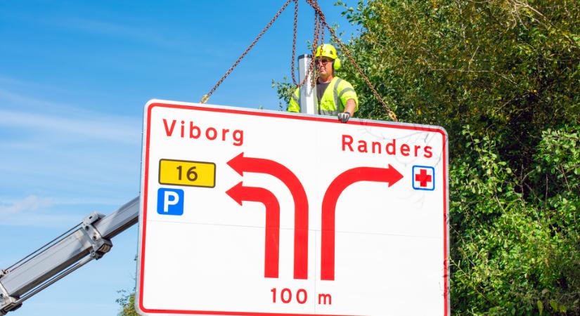 A jövő KRESZ-táblája: Dániában már a kenderrel kísérleteznek