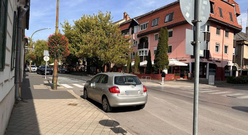 Ő lesz a kaposvári parkolás Houdinije - de rendben van ez így?