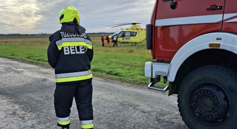 Mezőgazdasági gép csípte be egy nő kezét – mentőhelikopter szállította kórházba