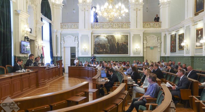 Sértések, beszólások, szócsaták: ilyen volt a 10 órás közgyűlés 2 percben – videó!