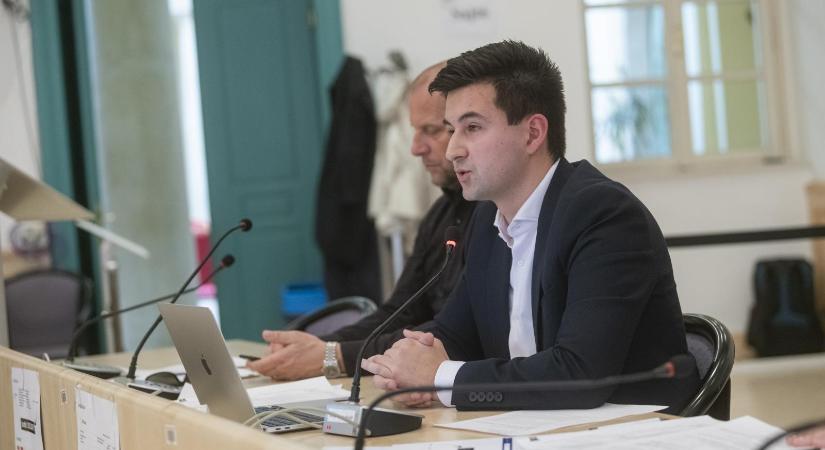 Rendkívüli ülésen tárgyalja Gulyás Gergely Kristóf összeférhetetlenségi ügyét a Budavári Önkormányzat