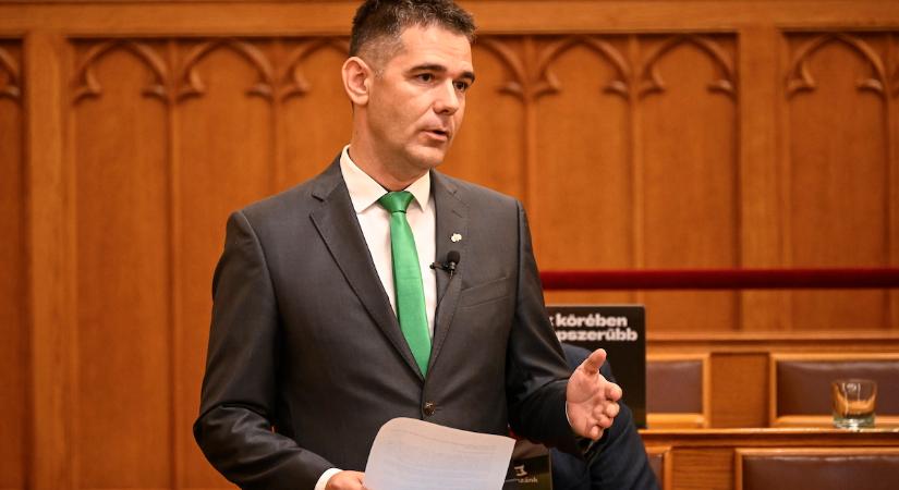 Hidvéghi Balázs Novák Elődnek: Ágyúval nem kellene verébre lövöldözni