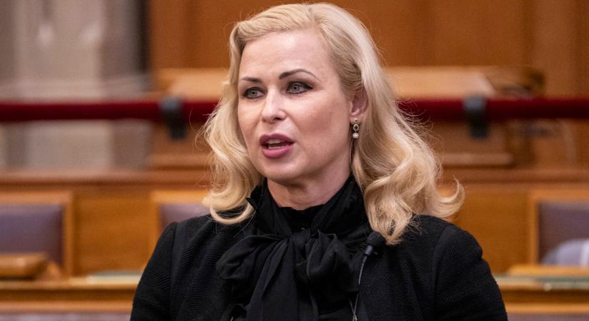 „Gyomorforgató álhírgyártásba” kezdett a DK, a Tisza és Tordai Bence
