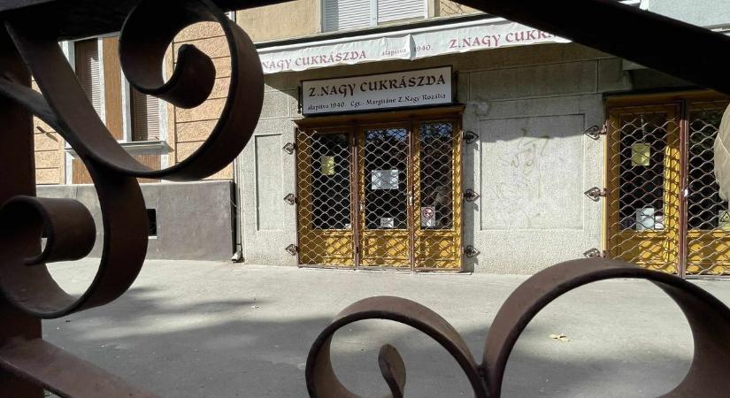 Nem kivételezett a NAV, lecsapott a legendás cukrászdára: csak egy tábla maradt az ajtón, teljesen váratlanul érte a százezeres vidéki várost