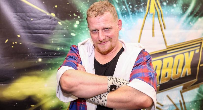 Sztárbox: Sírva fakadt a kislánya Noé Viktor KO-ján – így reagált az apuka