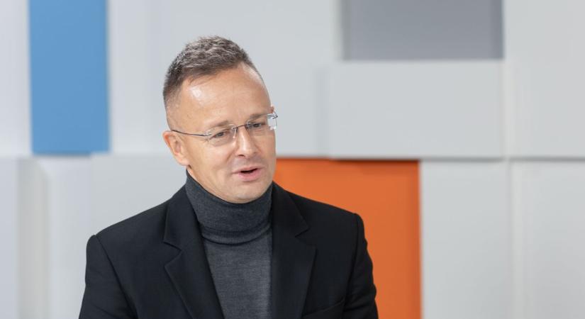 Szijjártó Péter: Ha Ukrajnát felvesszük az Európai Unióba, azzal a háborút hozzuk be!