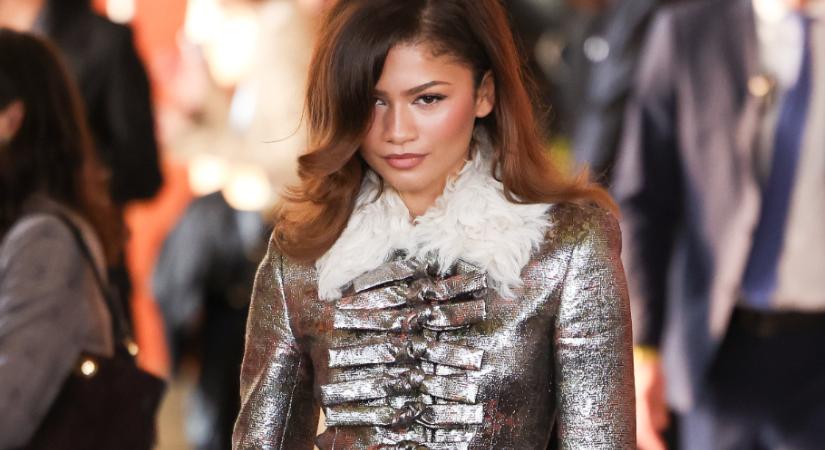 Zendaya metál ruhában bizonyította – nem ő követi a divatot, a divat követi őt