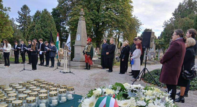 Az aradi vértanúk ma is példaképek (galéria, videó)