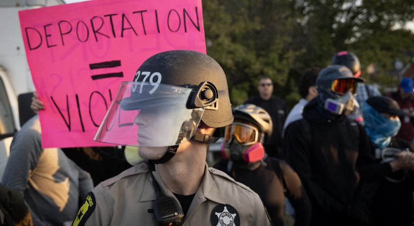 Illinois és Chicago beperelte Trumpot a Nemzeti Gárda bevetése miatt
