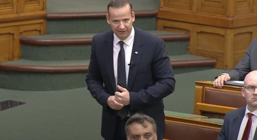 Toroczkai: „Bármi is lesz a 2026-os választások végeredménye, a Mi Hazánk meg fogja támadni”