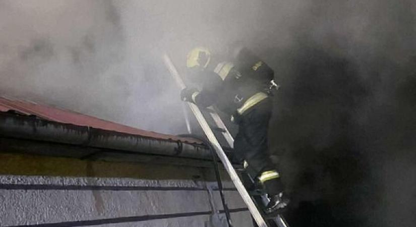 Pusztított a tűz Záhonyban, lakhatatlanná vált az épület