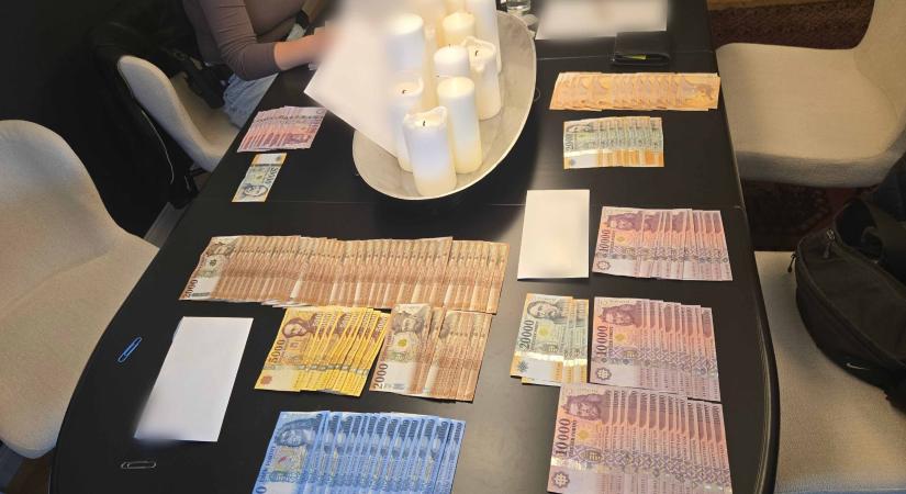Magánkórháznak képzelték az államit – vesztegetés elfogadásával gyanúsítanak két főorvost (VIDEÓ)