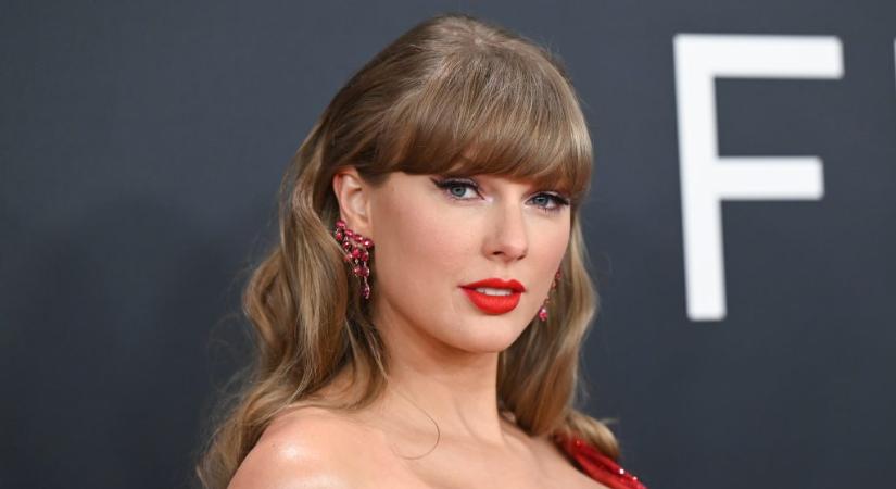 „Túl gazdag ahhoz, hogy ilyen kibaszott olcsó legyen” – rajongói álltak bele Taylor Swiftbe