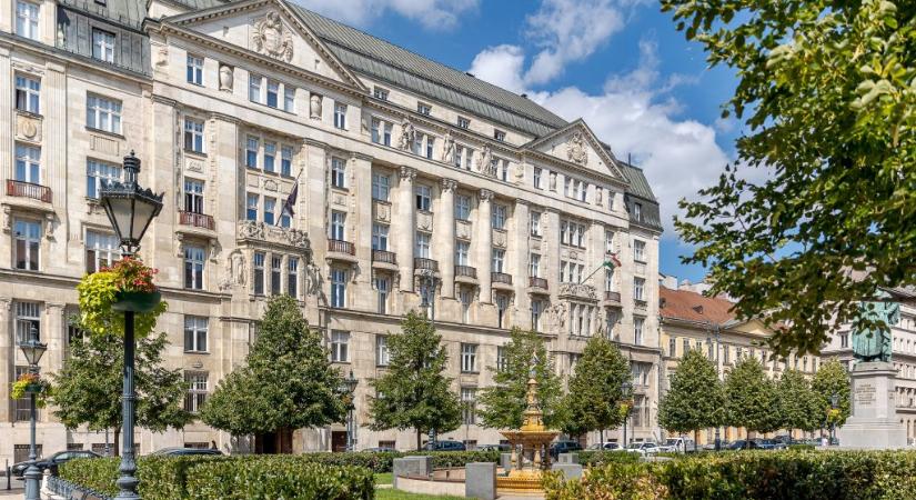 Az NGM válasza a lesújtó ipari adatokra: Tisza Párt
