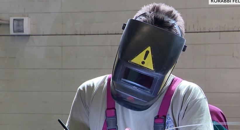 Már elérhető a fix három százalékos hitel a kis- és középvállalkozások számára  videó