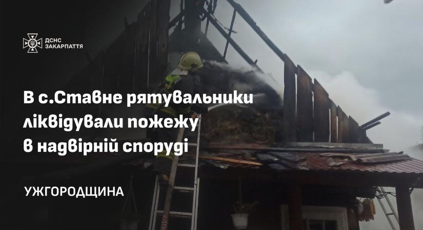 Tűz ütött ki egy melléképületben Fenyvesvölgyön