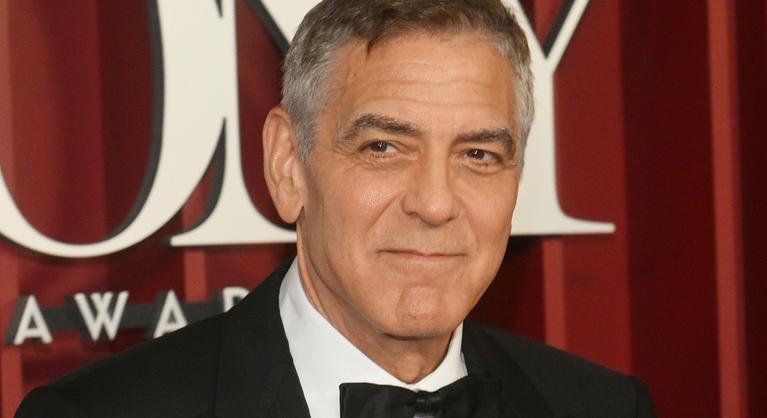 George Clooney úgy berúgott, mint az albán szamár