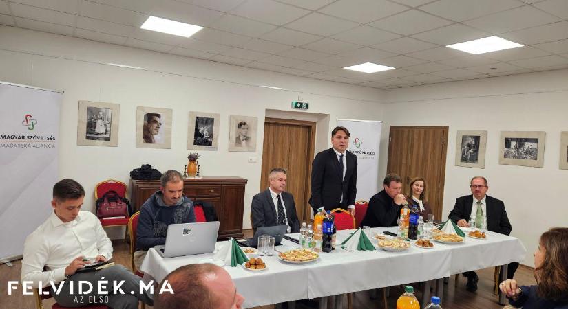 Az elmúlt egy évet értékelték a Magyar Szövetség kibővített komáromi járási elnökségi ülésén